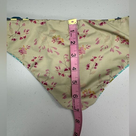 Maaji Reversible Floral Bikini Bottom With Ruched Lace Size M - Picture 10 of 10